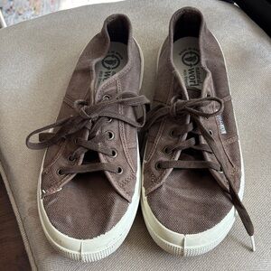 Palladium Brown Canvas Low-Top Women's Sneakers